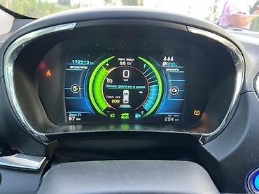 volt: Chevrolet Volt: 2015 г., 1.5 л, Вариатор, Гибрид, Хэтчбэк — 9