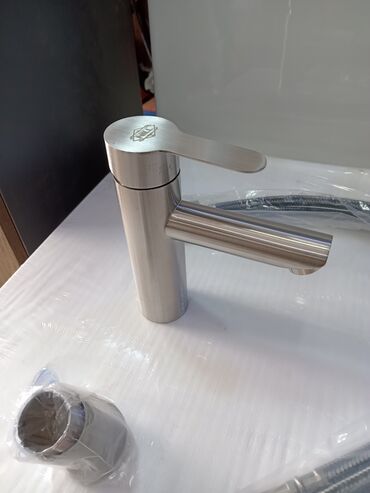 Hamam üçün aksessuarlar: Tülpan krant mat nerjavik +birləşdirici su şlanq 60sm su əlpinə qarşi lalafo.az -da Hamam üçün aksessuarlar: Tülpan krant mat nerjavik +birləşdirici su şlanq 60sm su əlpinə qarşi