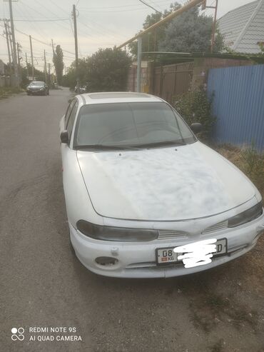 домкраты на авто: Продаётся легковой седан белого цвета Митсубиси Галант 7 нужно делать