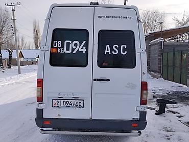 Mercedes-Benz: Mercedes-Benz Спринтер: 2004 г., 2.2 л, Механика, Дизель, Фургон — 4