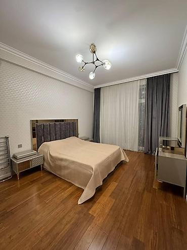 Kirayə mənzillər: İcarəyə verilir 3 otaqlı yeni tikili 68 m², Ağ şəhər q. Kateqoriya — 9
