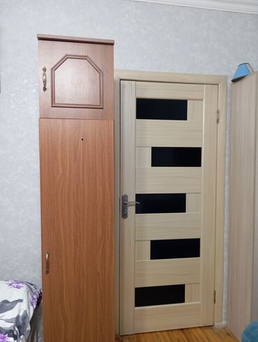 подвесные шкафы в спальню: İşlənmiş, Açılan, 1 qapı Düz dolab, Dolab-asılqan, Azərbaycan