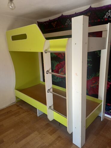 кровать чердак металлическая: Балдар үчүн эки ярустуу, Колдонулган, ЛДСП, түсү - Жашыл