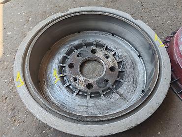 Kočioni doboši: Dobos kocnica Lada 7 Riva br. 1,2. Polovno, ocuvano. Skinuto sa — 14