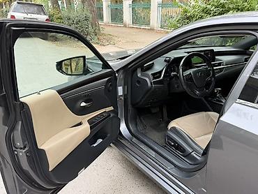Lexus: Lexus ES: 2019 г., 2.5 л, Вариатор, Гибрид, Седан — 8