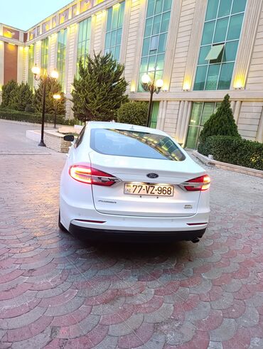 Ford: Ford Fusion sedan – ağ rəng, zərif və dinamik dizayn. Xüsusiyyətlər -da lalafo.az — 4 Ford: Ford Fusion sedan – ağ rəng, zərif və dinamik dizayn. Xüsusiyyətlər — 4