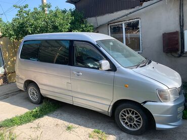 Toyota: Toyota Noah: 1999 г., 2 л, Автомат, Бензин, Минивэн