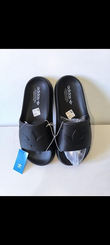 Sandale i papuče: Nike i druge sportske papuče – više modela i dezena Opis: - Sportske — 14