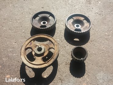 Auto delovi: Remenice za zupčasti kaiš Lada 2105,2107 Riva, Lada Karavan, motor — 5