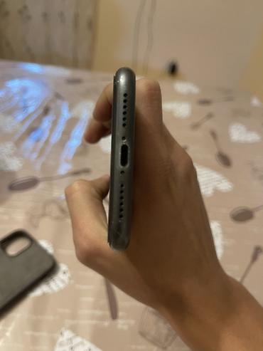 Apple iPhone: IPhone 11, 64 GB, Qara, Face ID — 9