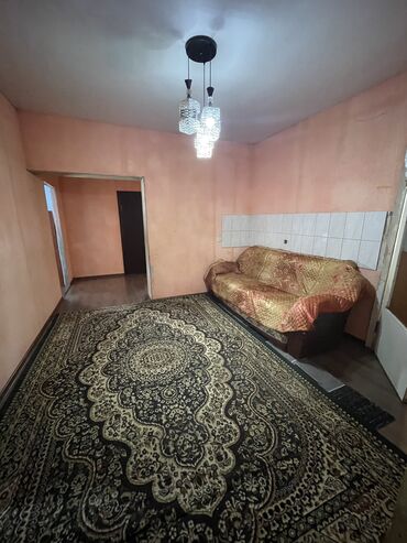 дом комсомольская: 110 м², 4 комнаты, Требуется ремонт С мебелью