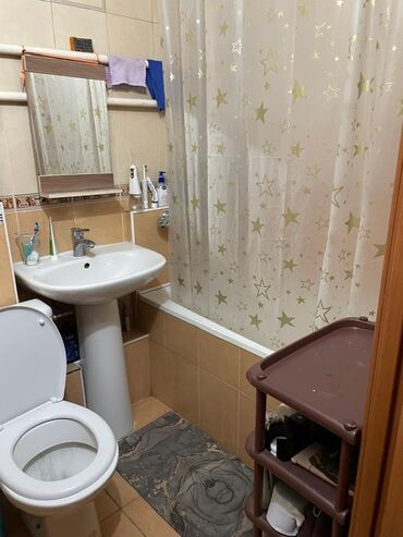 квартира ок орго: 1 бөлмө, 1 кв. м, Эмереги менен