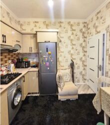 Uzunmüddətli kirayə mənzillər: Menzil Neftcilerde yerlewir Kapital Bankin yaninda 5 mertebenin 2ci -da lalafo.az — 9 Uzunmüddətli kirayə mənzillər: Menzil Neftcilerde yerlewir Kapital Bankin yaninda 5 mertebenin 2ci — 9