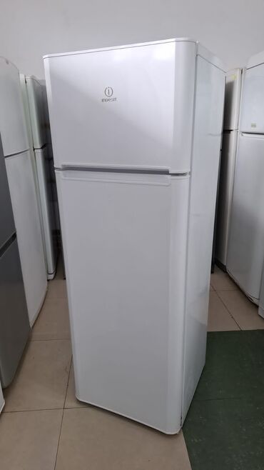 Kondisionerlər: Indesit iki qapılı soyuducu - Üst hissədə ayrıca dondurucu bölmə, alt