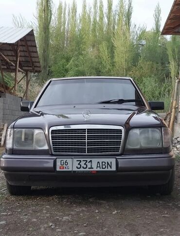 мерседес грузовой сапог: Mercedes-Benz W124: 1994 г., 2.2 л, Механика, Бензин, Седан