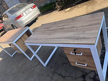 Компьютерные столы: Компьютерный стол, Новый, С полками — 8