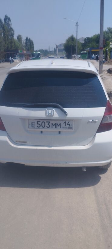 опел машина: Honda Fit: 2003 г., 1.4 л, Автомат, Бензин, Хэтчбэк