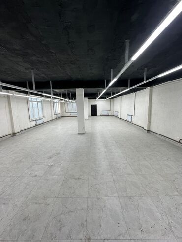 продаю пол дома район рабочий городок: Срочно сдается двухэтажное здание в Нижней Ала-Арче! Идеально подойдет