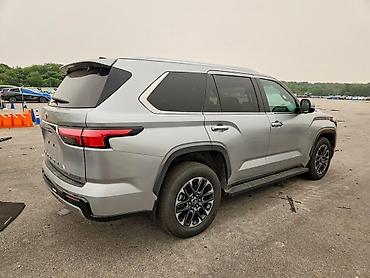 2025: Toyota Sequoia: 2025 г., Гибрид, Внедорожник — 8