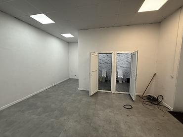 Аренда помещений свободного назначения: Сдаётся в аренду коммерческое помещение. 📍 Район: станция Бишкек 🏢 — 8