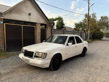 Mercedes-Benz: Mercedes-Benz E-Class: 1992 г., 2.6 л, Автомат, Бензин, Седан