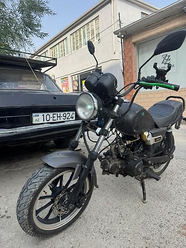 сиденья на микроавтобус: Şəhərdaxili istifadə üçün uyğun, kompakt ölçülü motosiklet. Klassik — 1