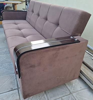 Divanlar: Mebel növü: 3 nəfərlik divan - Rəng: tünd qəhvəyi - Material: yumşaq — 3
