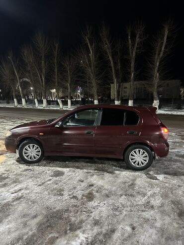 Nissan: Nissan Almera: 2003 г., 1.5 л, Механика, Бензин, Хэтчбэк