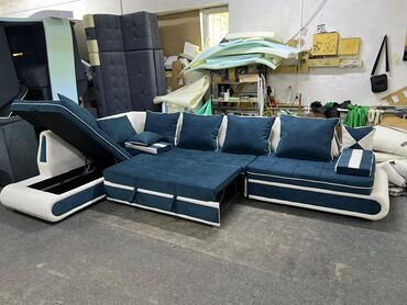 Угловые диваны: Угловой диван, C подушками, Трехместный — 6