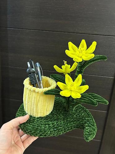 təbaşir və pastel: Məhsul: əl işı ilə hazırlanmış stolüstü qələmqabı və dekor — 1