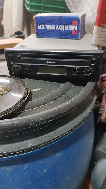 radio usb bluetooth: Avtomobil üçün maqnitola — Blaupunkt brendi Xüsusiyyətlər: - FM/AM — 2