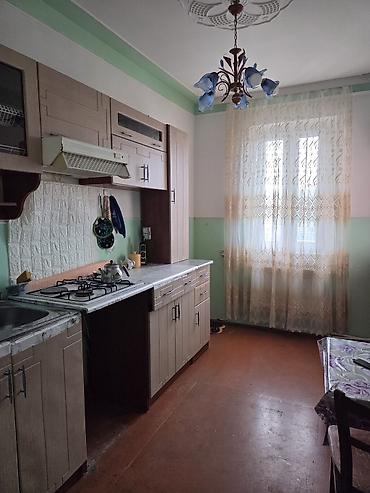 Uzunmüddətli kirayə mənzillər: Yalnız xanimlar. Sumqayıt şəhəri .6 cı mik.ev 27. Balkon məscidə — 3