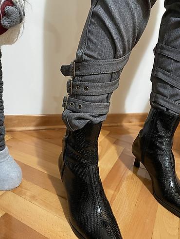 Pantalone: Ženske elegantne pantalone sive boje sa diskretnim prugama. PS…fashion — 6