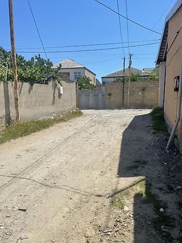 Həyət evləri və villaların satışı: Satılır: həyət evi - Ümumi təsvir: Şəhərətrafı məhəllədə yerləşən — 2