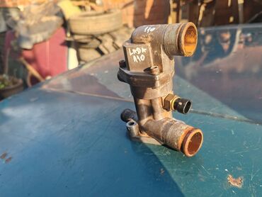 Auto delovi: Termostat sa kucistem i termodavacem Lada 112. Polovno, ocuvano — 10