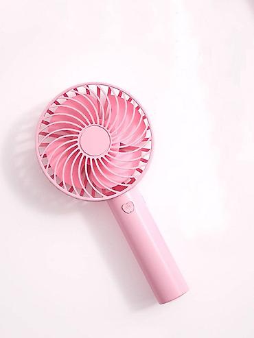 əl ventilyatoru: Kateqoriya: Fanlar Brend: No Brand Model: Mini E67 pink Qiymət: 8 — 1