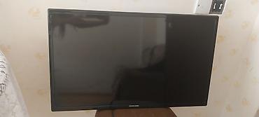 Samsung LCD televizor - Ekran: təxminən 32" (80 sm civarı), geniş