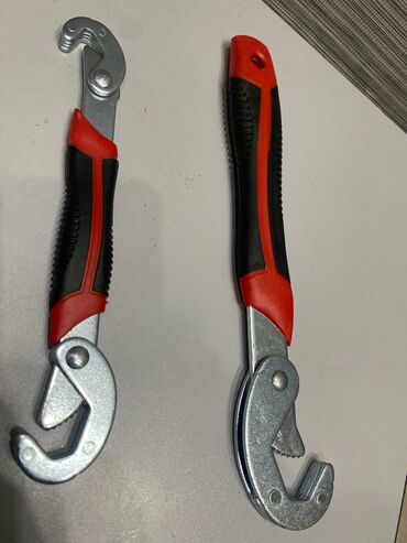 набор ключ: Универсальные гаечные ключи с самозажимными крюками (набор 2 шт.) -