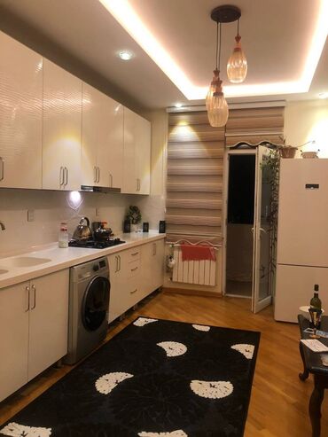 Uzunmüddətli kirayə mənzillər: Xətai rayonu,Neapol krugu yaxınlıqı afrodita şadlıq sarayın yanı.Samed — 5