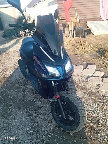 Скутеры: Макси-скутер 150 куб. см, Бензин, Б/у — 10