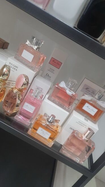 8 marta aid hədiyyələr: Butun brend parfumlerin original testerleri uzerlerinde not for sale