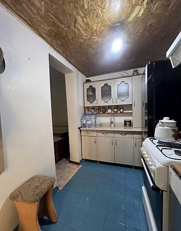 Продажа коттеджей и домов: 🏡 Продается полдома в Рабочем городке! 🏡 📐 Площадь участка: 2.8 сотки — 14