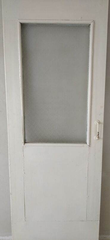 межкомнатные двери ремонт: Продаю две двери
Размеры: 
2*70 - 1 шт.
2*60 - 1 шт