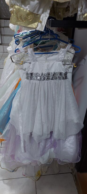 Donlar: Qiz uşagi ucun 30 eded geyimler 5 yaşdan 12 yaşa kimi .baxir — 21