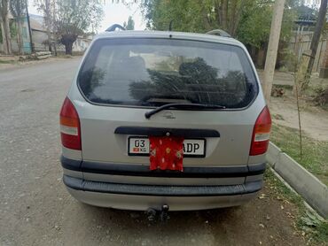 Opel: Opel Zafira: 2001 г., 1.6 л, Механика, Бензин, Минивэн