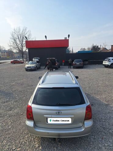 авто левый руль: Toyota Avensis: 2004 г., 2 л, Механика, Бензин, Универсал