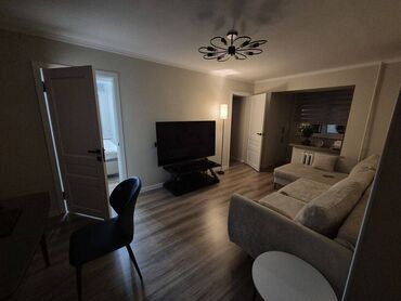 продаю участок ала тоо3: 3 комнаты, 55 м², Индивидуалка, 4 этаж, Дизайнерский ремонт