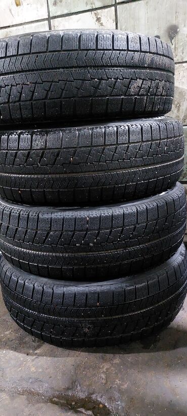 Шины: Шины 205 / R 16, Зима, Б/у, Комплект, Легковые, Bridgestone