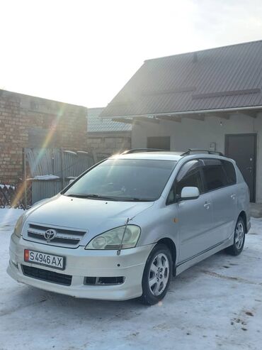 Toyota: Toyota Ipsum: 2003 г., 2.4 л, Автомат, Бензин, Минивэн