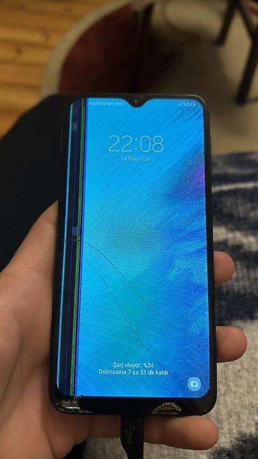 12 pro maxs: Samsung Galaxy A10, 32 GB, rəng - Qara, Qırıq, Sensor — 3